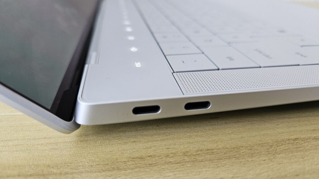 Dell XPS 14 9440 review left