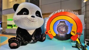 Have fun, get fit and win a Watch GT 5 at the Huawei #TechWithLove showcase at Pavilion Mall Until 17 November 5