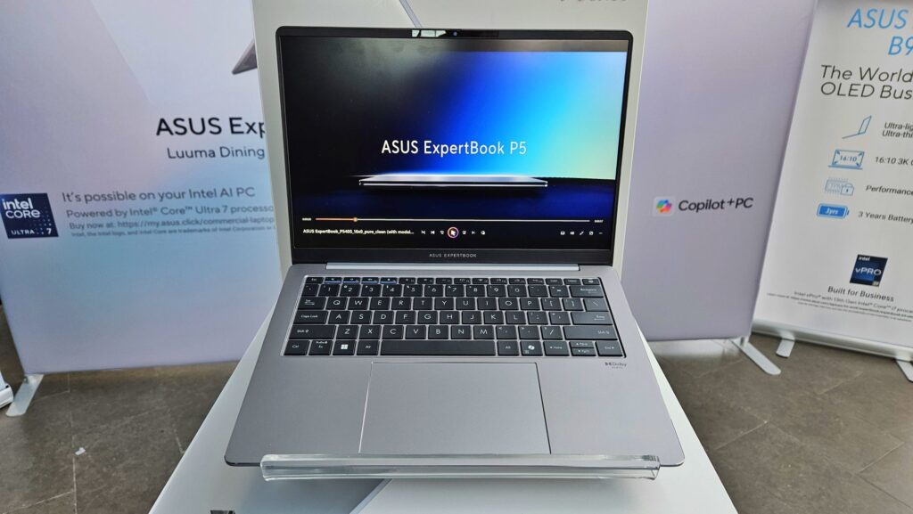 Asus ExpertBook P5 specs