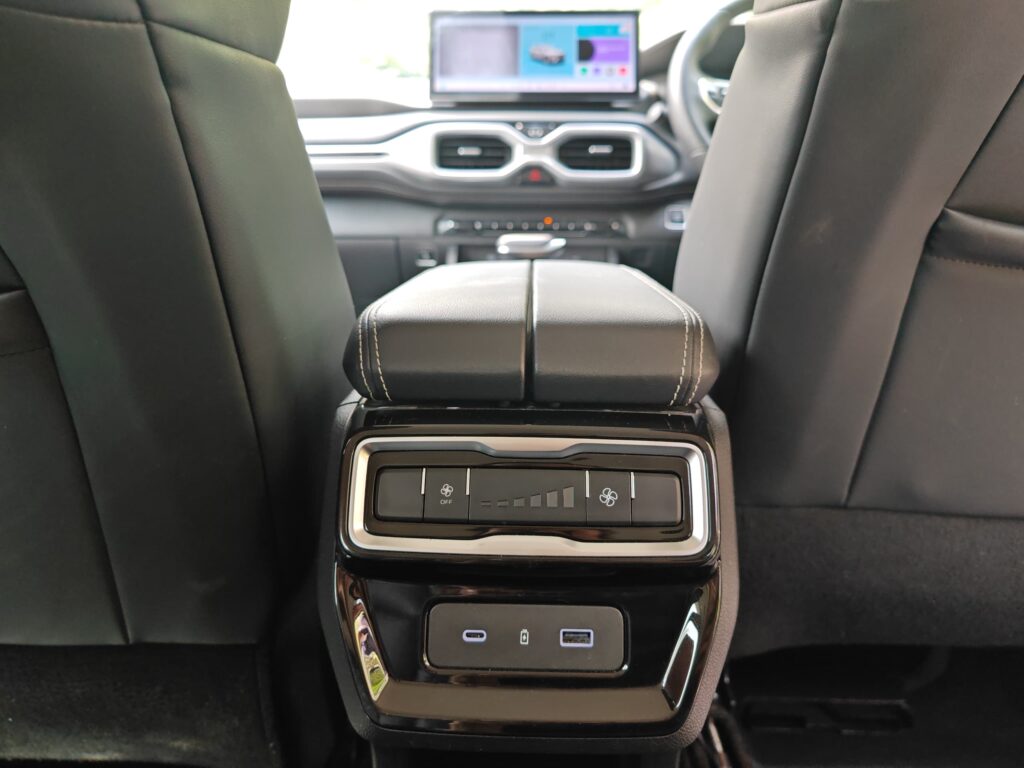 Proton X90 Premium Review air cond