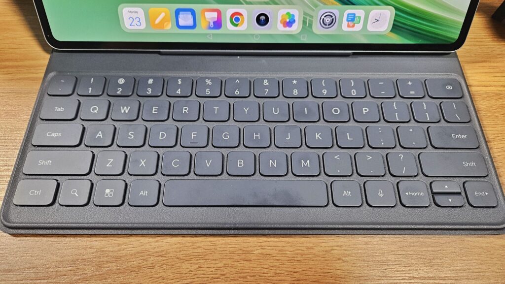 Honor MagicPad 2 Review keyboard