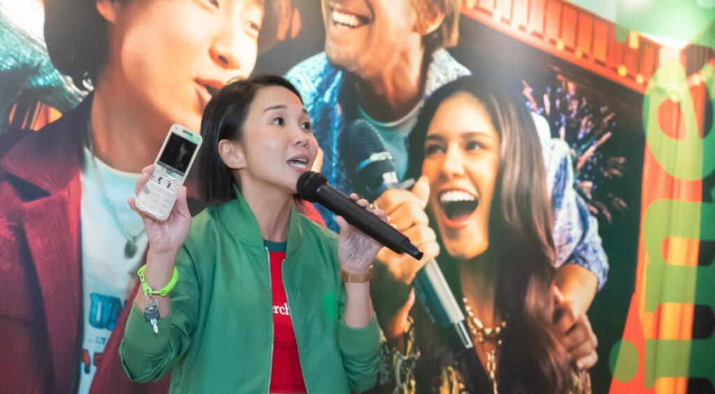 Joyce Lim_Marketing Manager - Premium_Heineken Malaysia Berhad unveiling the Heineken® Boring Phone_a minimalist limited edition phone for the Heineken® Festive consumer campaign this festive season in Dec