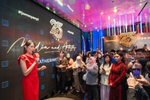Red Box Malaysia celebrates 25th anniversary with JOMNYANYI theme and Redpay Artiste Member Club Card 10