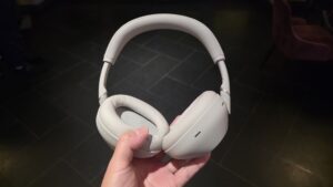 New Sony WH-1000XM6 headphones priced at RM2,099 set the bar for sound and noise cancelling 5