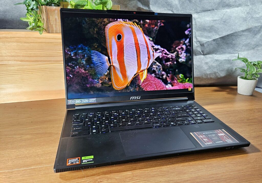 MSI Stealth A16 AI+ A3XV Review fish