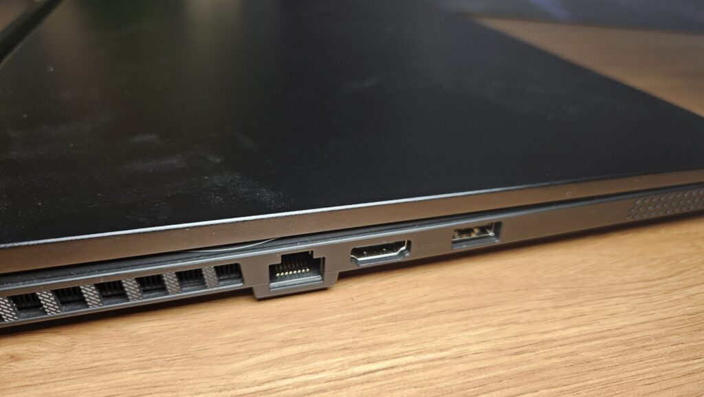 MSI Stealth A16 AI+ A3XV review left