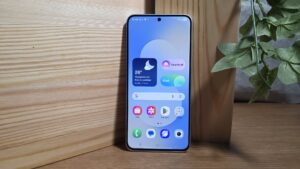Samsung Galaxy S25 FE first look - What’s new with their latest budget flagship phone 9