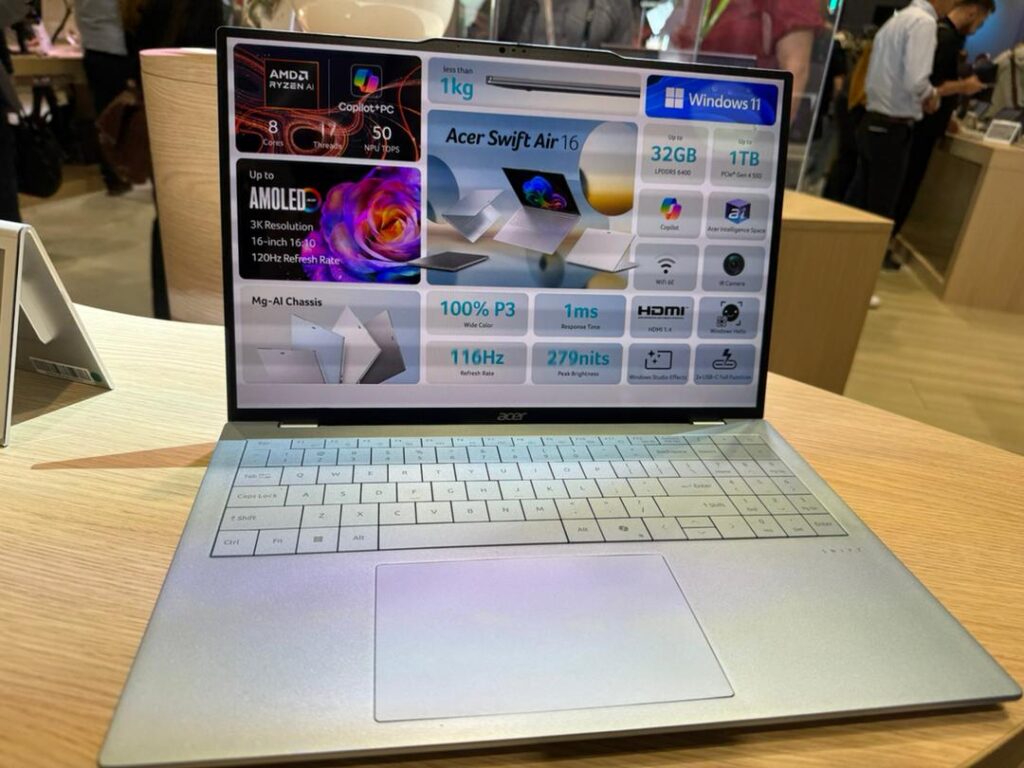 Acer Swift Air 16_Prod Showcase_3