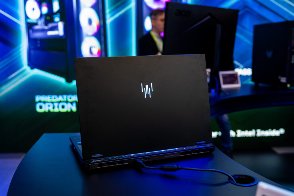 Predator Helios 18P_Prod Showcase_4