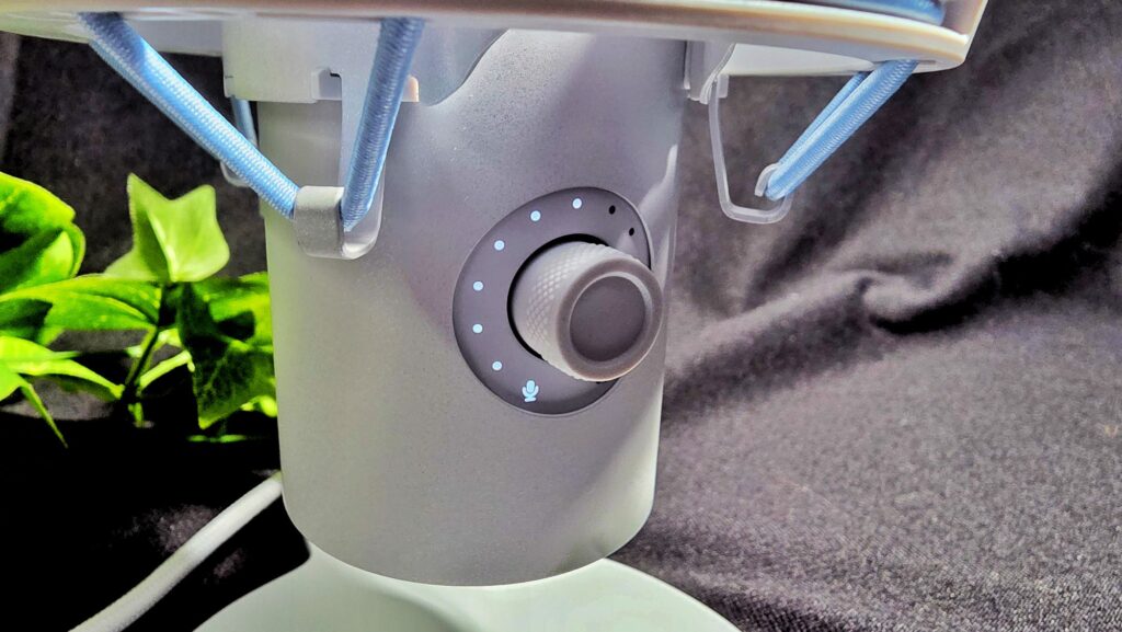 HyperX QuadCast 2 Review dial