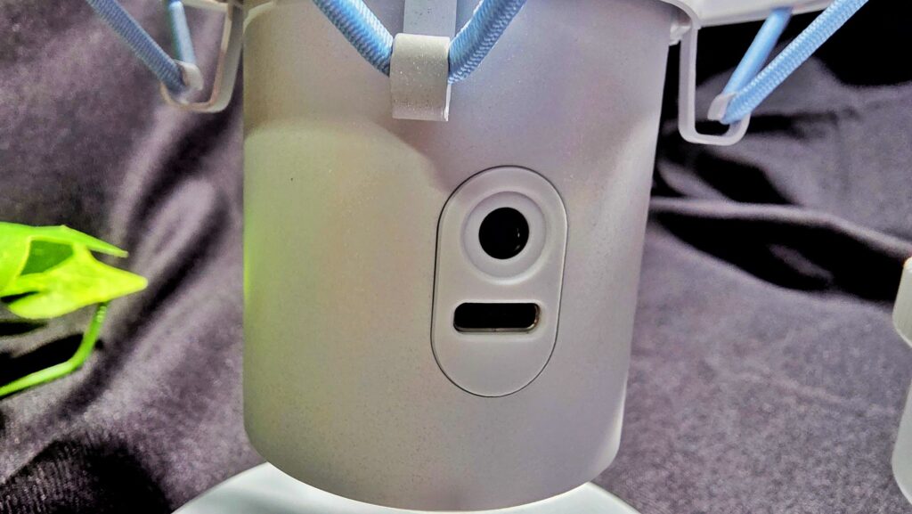 HyperX QuadCast 2 Review  rear