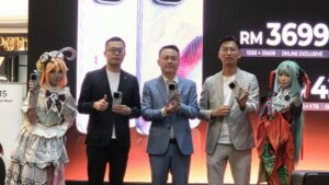 iQOO 15 with Snapdragon 8 Elite Gen 5 CPU now in Malaysia; prices start from RM3,699 3