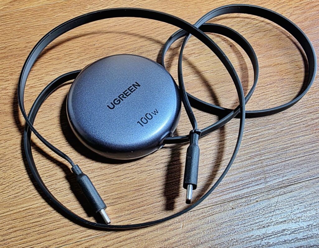 UGREEN Nexode 100W GaN Retractable Cable Charger cable