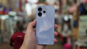 Oppo Reno 15 Pro Review - Refined premium mid-range compact phone with sleeker, slicker style 10