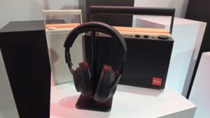 Fender ELIE 12, ELIE 6 speakers and MIX headphones launched in Malaysia; big sound from RM1,399 3