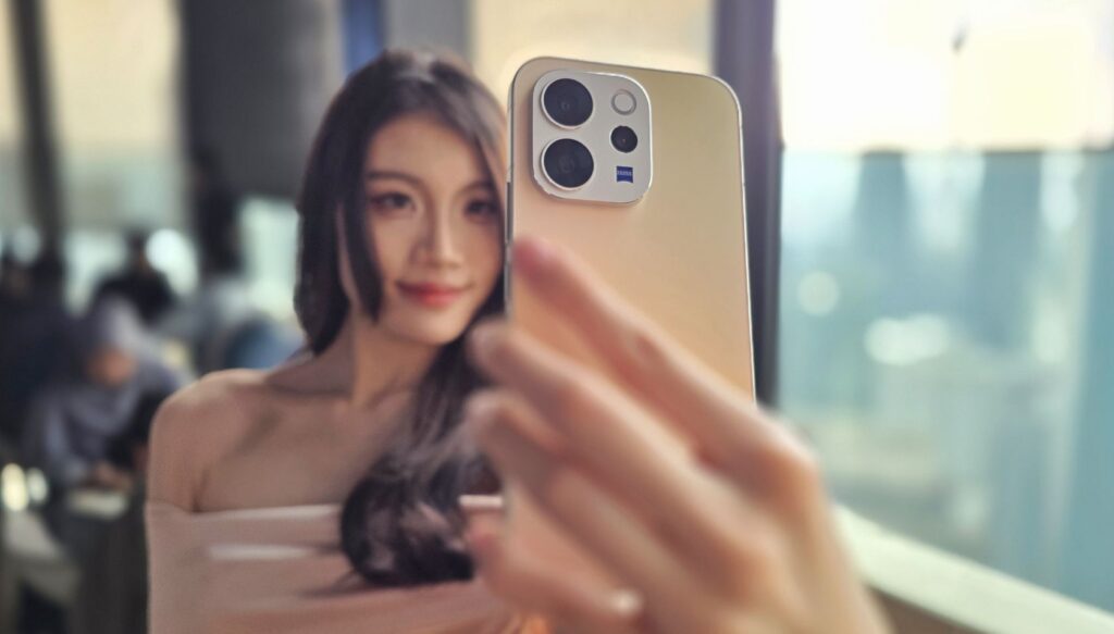 vivo V70 Camera Review - Exploring New Golden Hour Photography with 50MP ZEISS Super Telephoto Camera 10