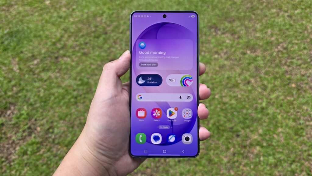 Samsung Galaxy S26 Ultra First Look front