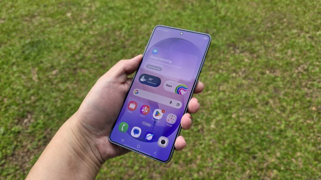 Samsung Galaxy S26 Ultra First Look angled