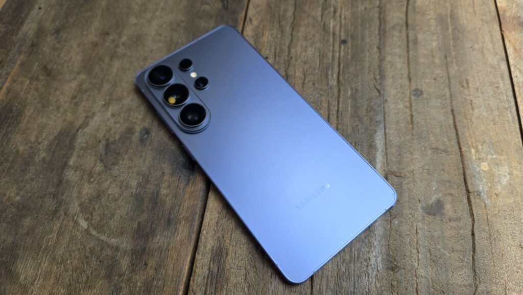 Samsung Galaxy S26 Ultra First Look angled