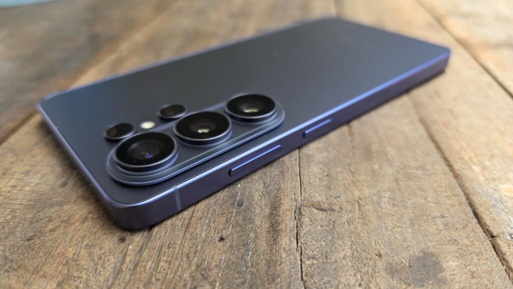 Samsung Galaxy S26 Ultra First Look side