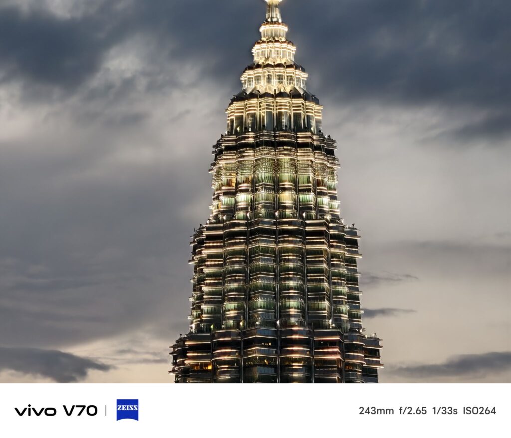 vivo V70 Review camera low light 2x