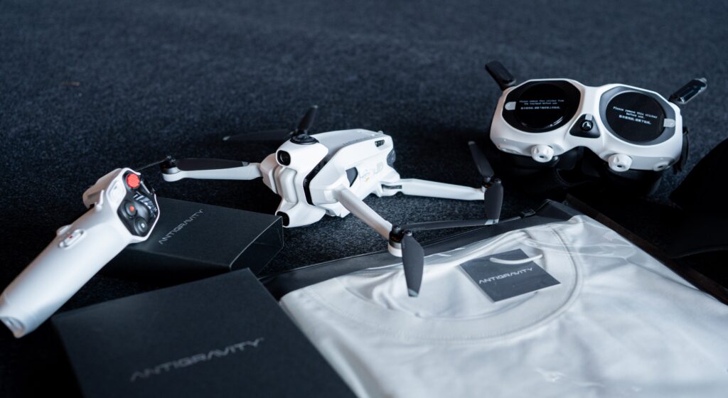 antigravity A1 pack shot