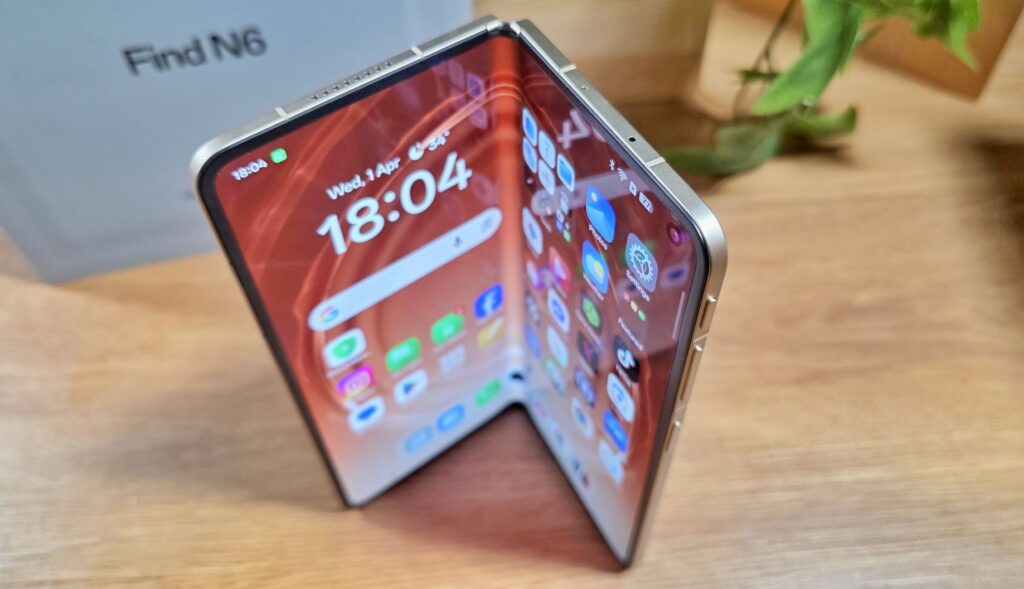 Oppo Find N6 Review rear 233