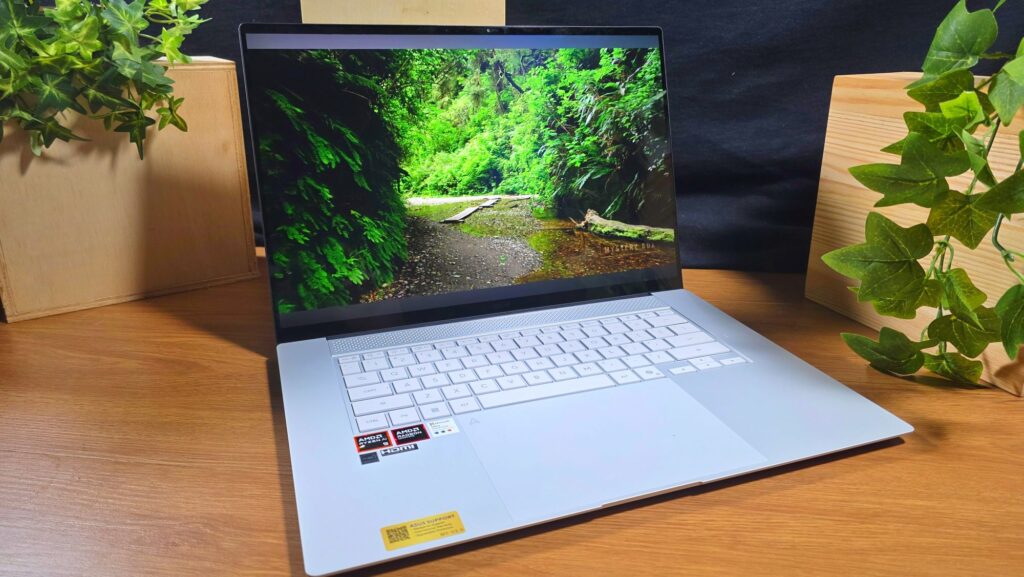 Asus Zenbook S16 Review (UM5606) 2026 - Revamped ultraportable takes to the field 8