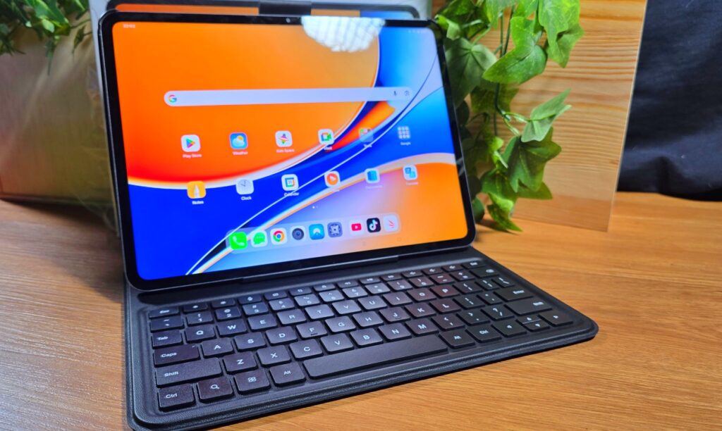 realme Pad 3 Review angled keyboard