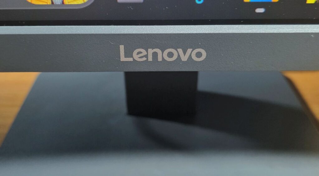 Lenovo LOQ 27-10 Review base