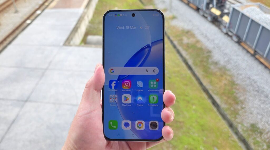 realme 16 Pro Review screen