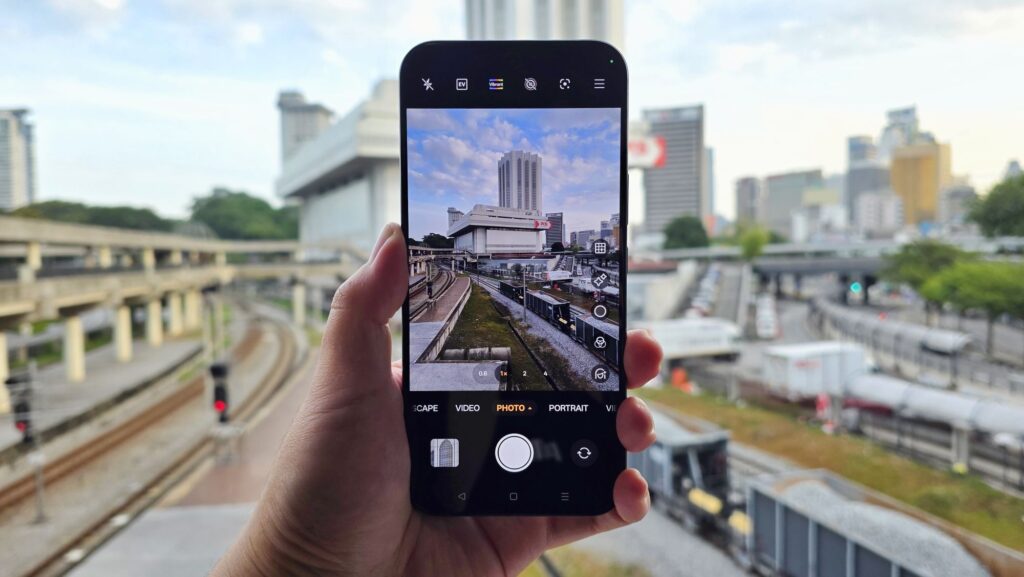 realme 16 Pro Review cam 2