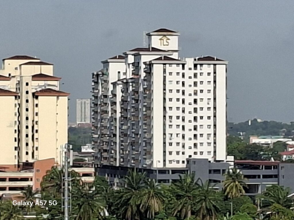 Samsung Galaxy A57 Review 10x