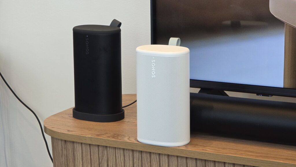 Time to rock and roll - new Sonos Play portable speaker lets you bring the party with you 1