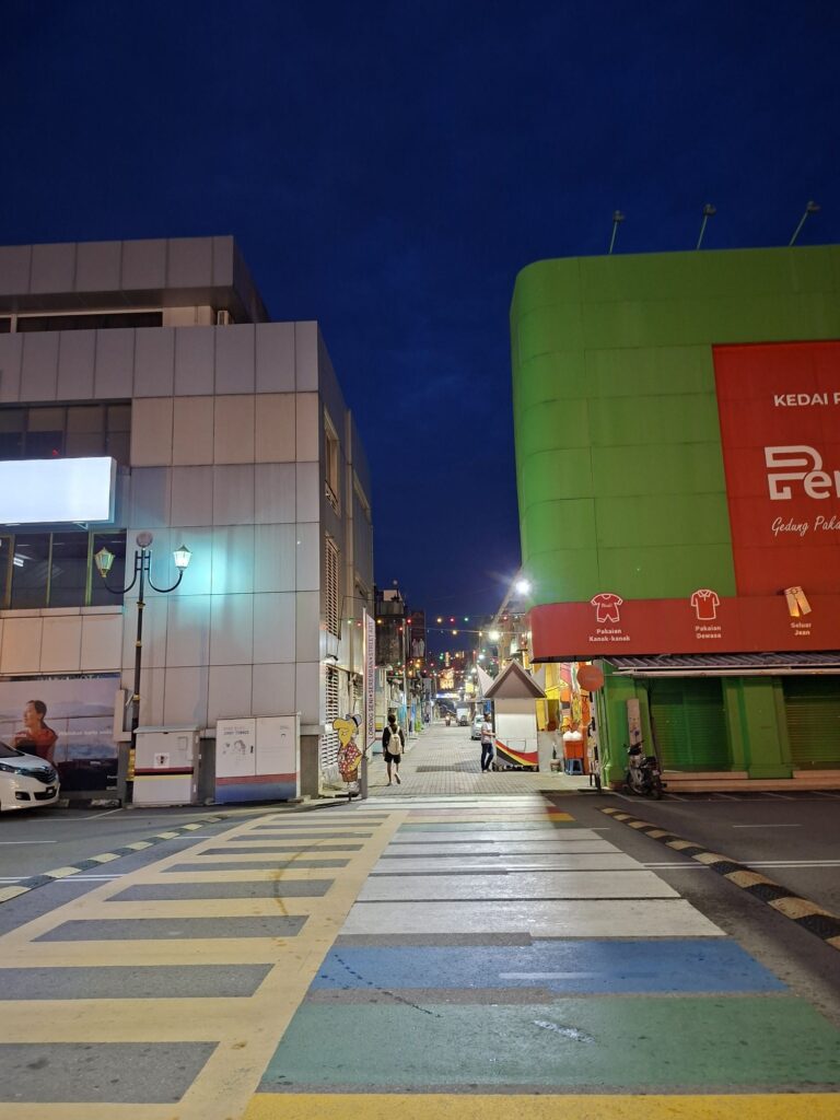 Samsung Galaxy A57 Review 1x night