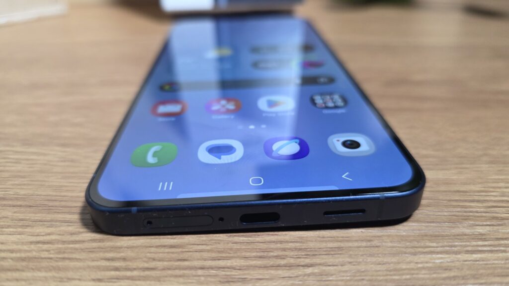 Samsung Galaxy A57 Review base