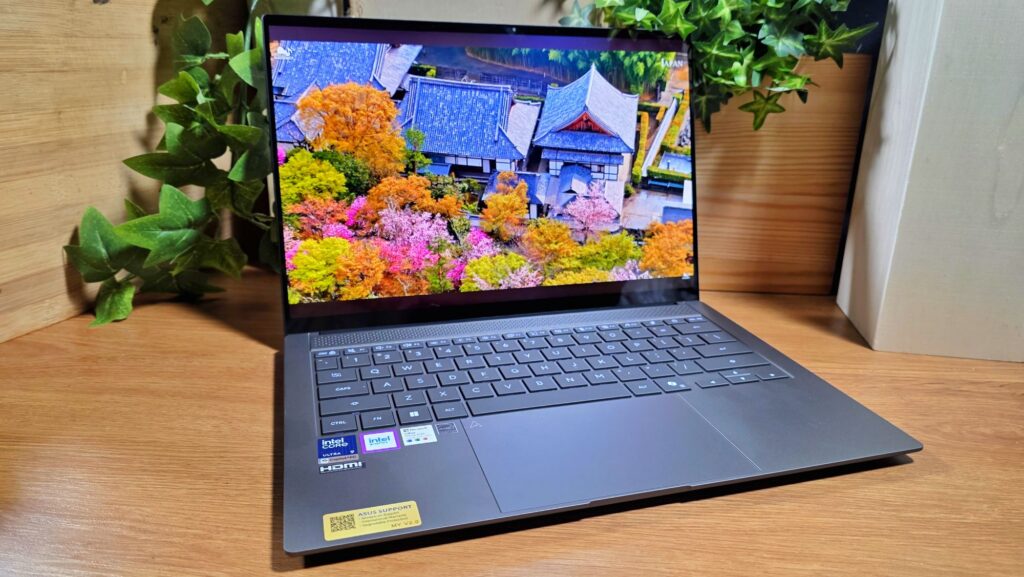 Asus Zenbook S 14 Review (UX5406AA) - Compact computing powerhouse means business 15