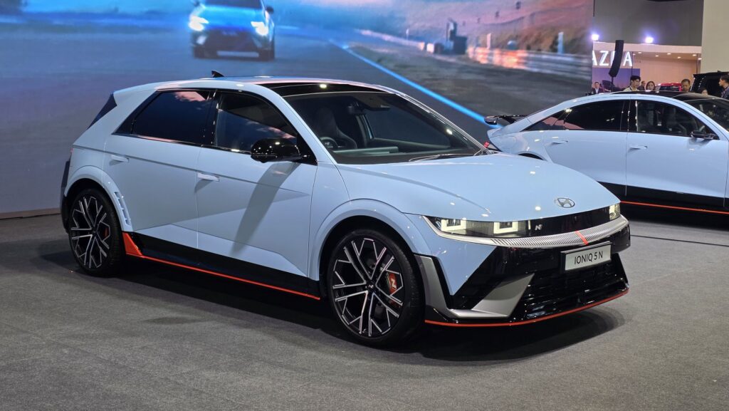 Hyundai IONIQ 5 N and 6 N launched in Malaysia, prices start from RM443,888 5 Hyundai IONIQ 5 N side