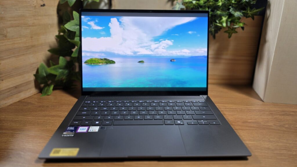 Asus Zenbook S 14 Review (UX5406AA) - Compact computing powerhouse means business 22 Asus Zenbook S 14 Review (UX5406AA) front