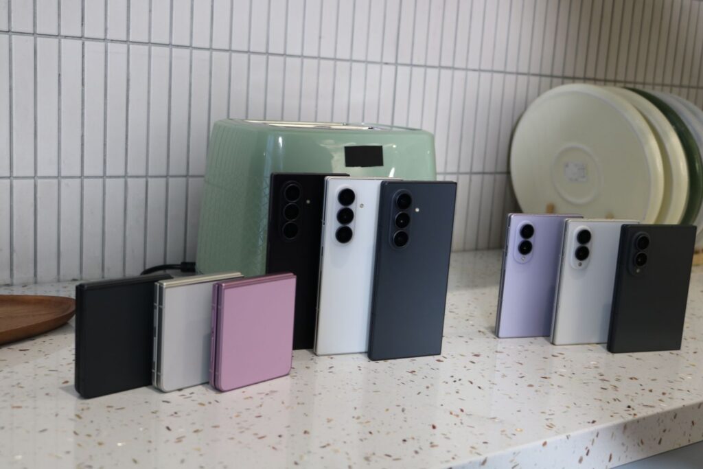 galaxy z fold8 ultra colours group