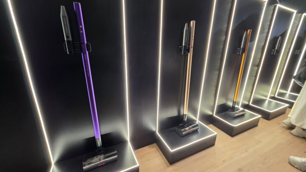 PerySmith AirStick Pro launch