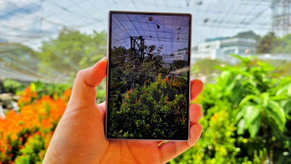 Samsung Galaxy Z Fold8 Review front