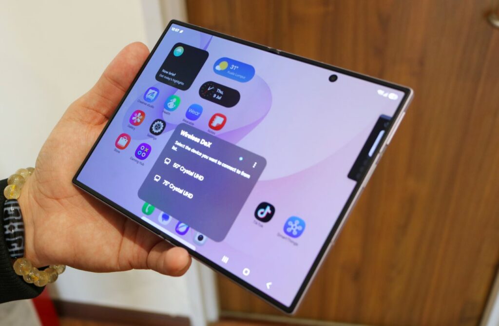 Here’s 8 Reasons Why You Need To Own The New Samsung Galaxy Z Fold 8 Flagship Foldable 4 Samsung Galaxy Z Fold 8 open