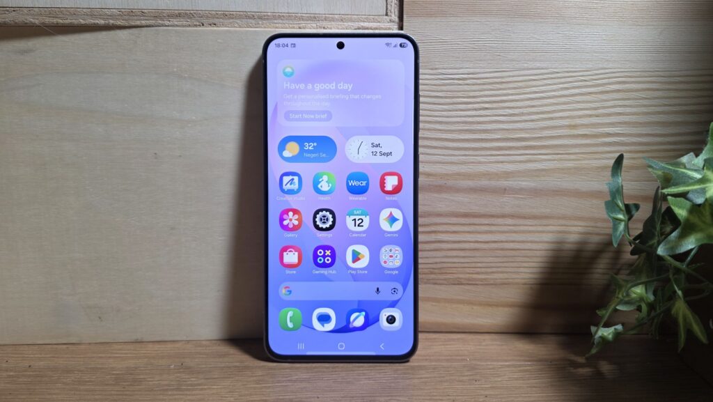 Samsung Galaxy S26 FE Review front