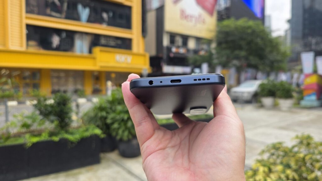 realme C100x review - Tough budget phone with huge battery tested 3 realme C100x review rear 3