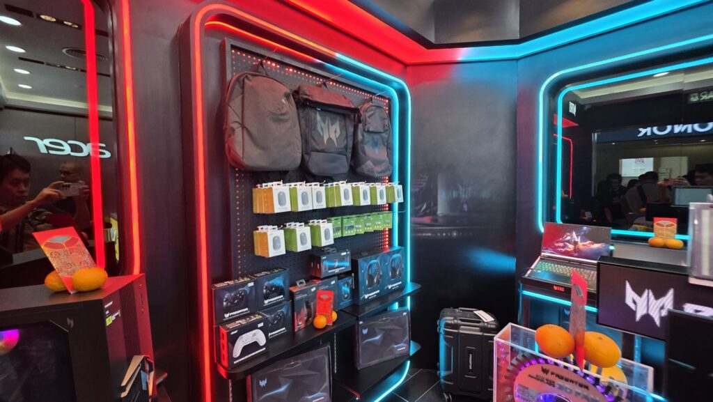 Acer reveals Malaysia’s first ever Predator concept store with opening specials aplenty and new Predator Orion 7000 gaming desktop 5 predator concept store inside 3