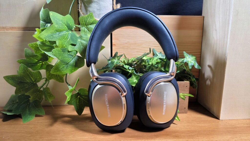 Bowers & Wilkins Px8 S2 review 5 
