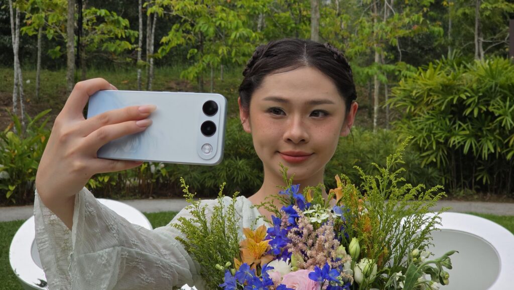 Oppo A7 Pro Review - Robust all-rounder with huge battery and ultra wide selfie camera tested 5