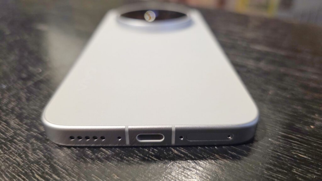 vivo X500 Pro Max review rear 231