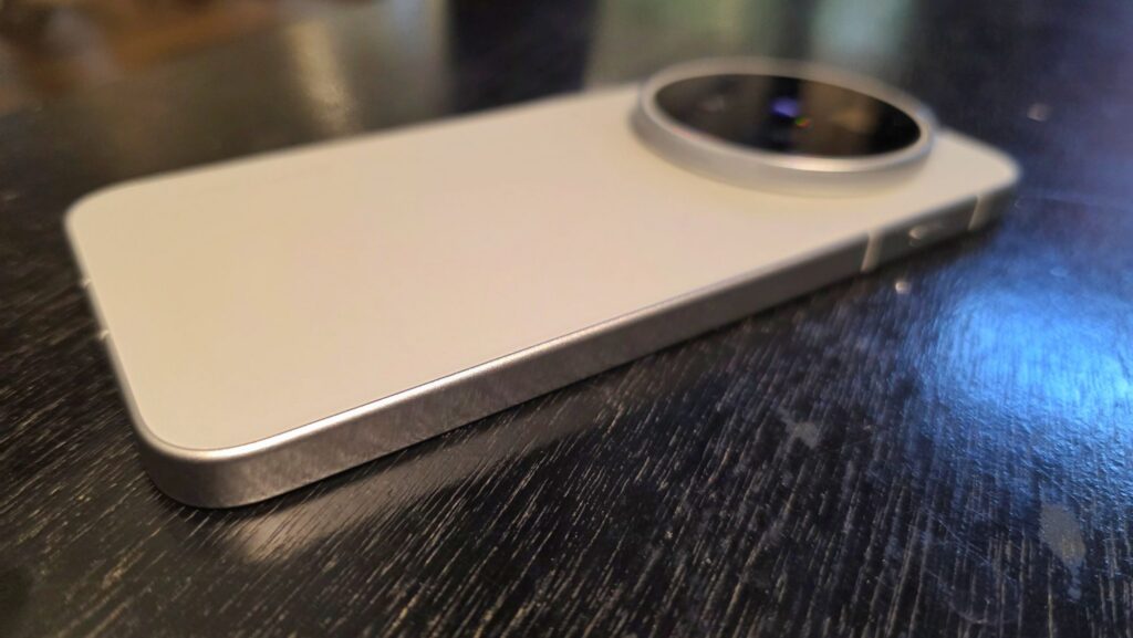 vivo X500 Pro Max review rear
